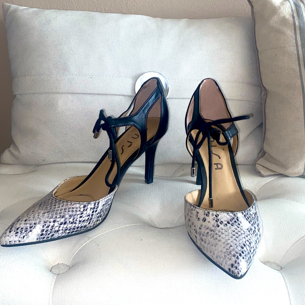 UNISA SNAKE PRINT HEELS
